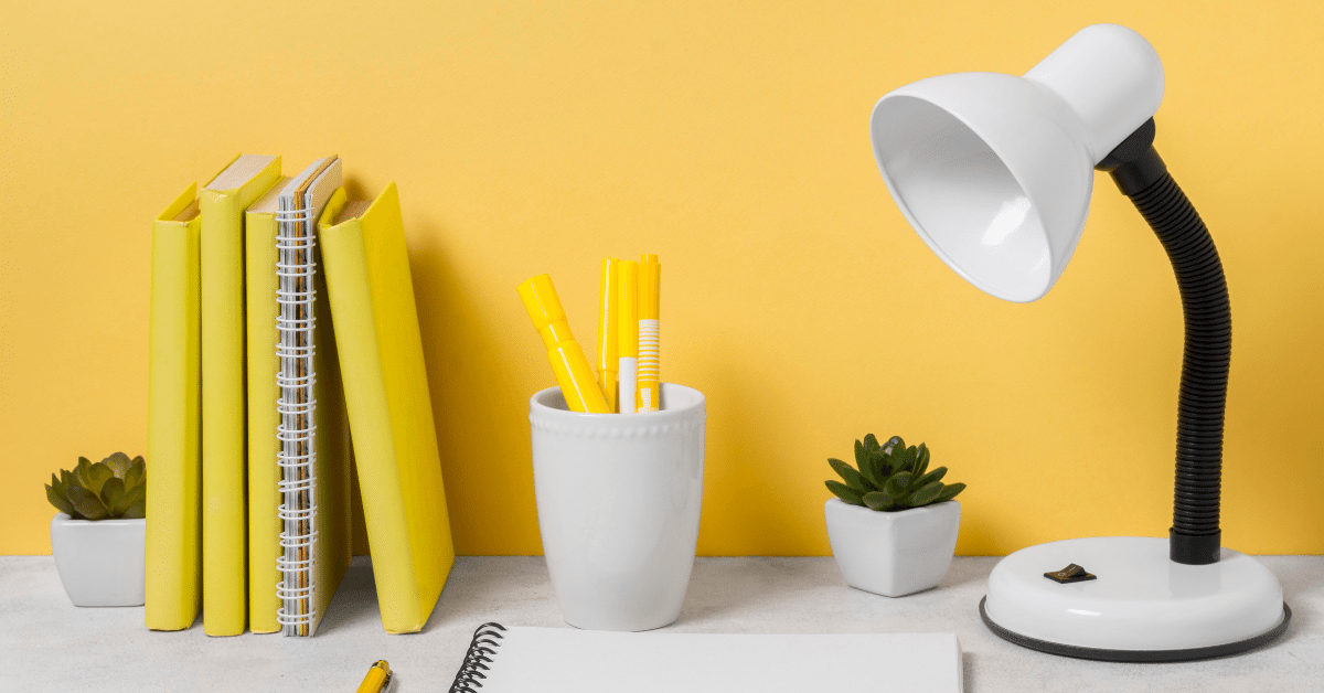 Íróasztal lámpák tanuláshoz, vagy otthoni munkavégzéshez